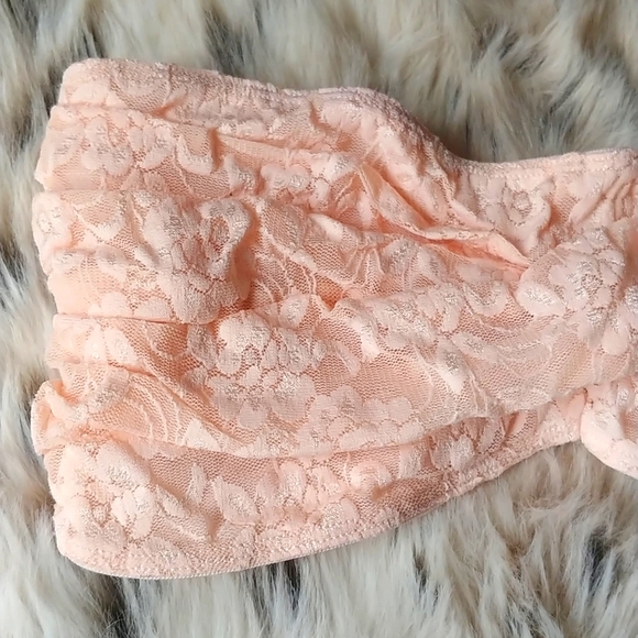 EXPRESS Lace Bandeau - Picture 2 of 8